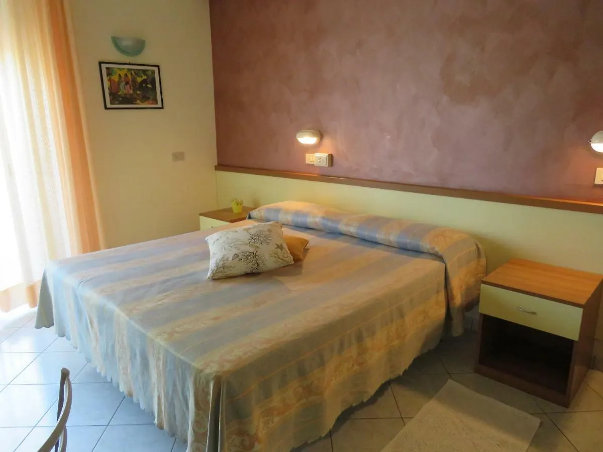 Hotel Solidea Rimini 3*,